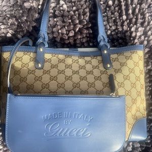 Almost new GUCCI tote with wallet COA too GG canvas craft